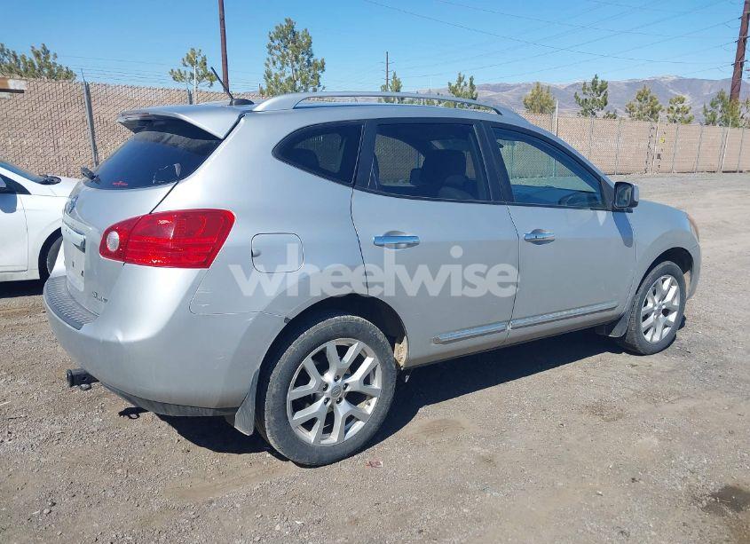 Photo 4 of 2011 Nissan Rogue SV (VIN JN8AS5MV4BW684184)