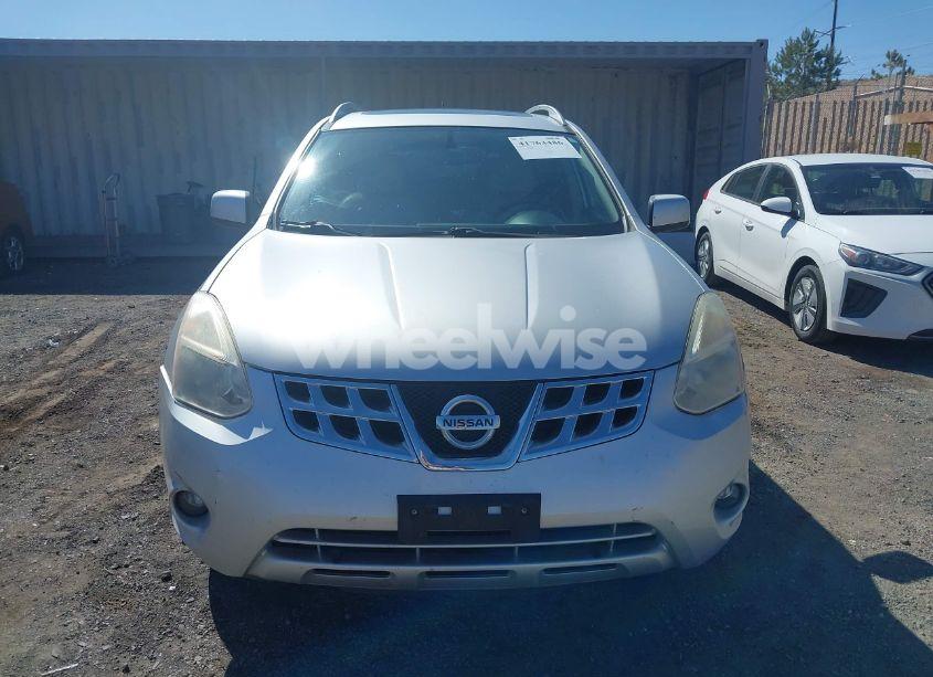 Photo 6 of 2011 Nissan Rogue SV (VIN JN8AS5MV4BW684184)