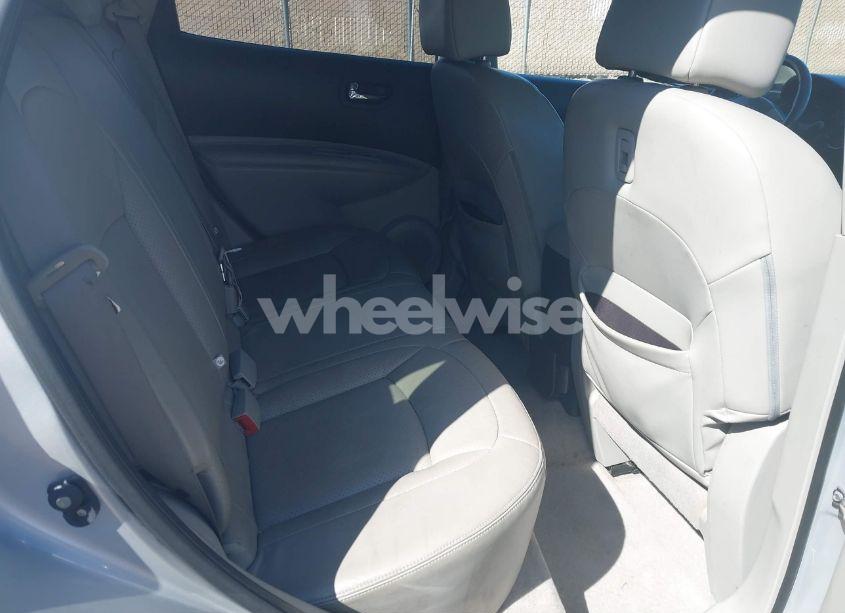 Photo 8 of 2011 Nissan Rogue SV (VIN JN8AS5MV4BW684184)