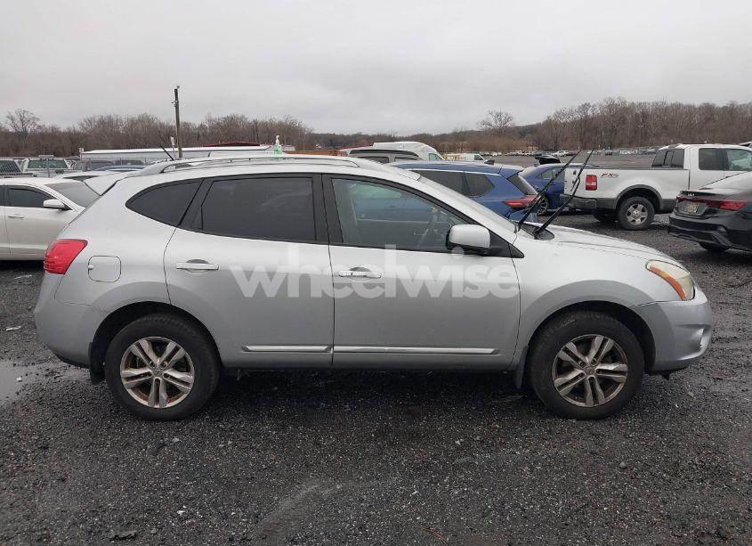 Photo 13 of 2012 Nissan Rogue SV (VIN JN8AS5MV4CW408122)
