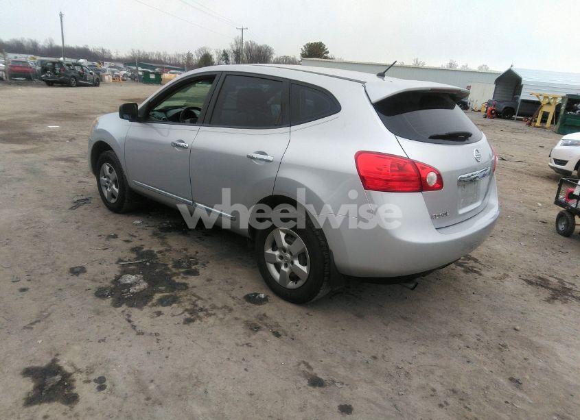 Photo 3 of 2013 Nissan Rogue S (VIN JN8AS5MV4DW104130)