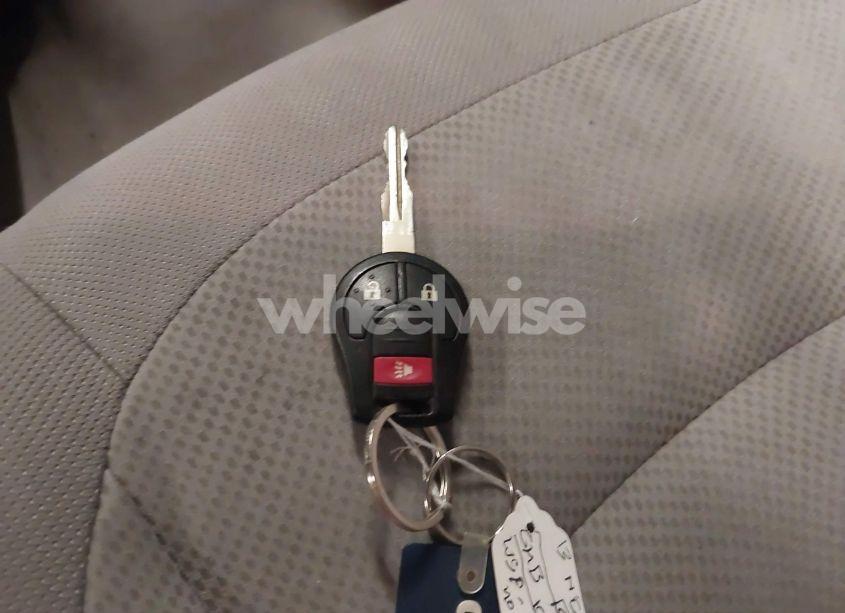 Photo 11 of 2013 Nissan Rogue S (VIN JN8AS5MV4DW109747)