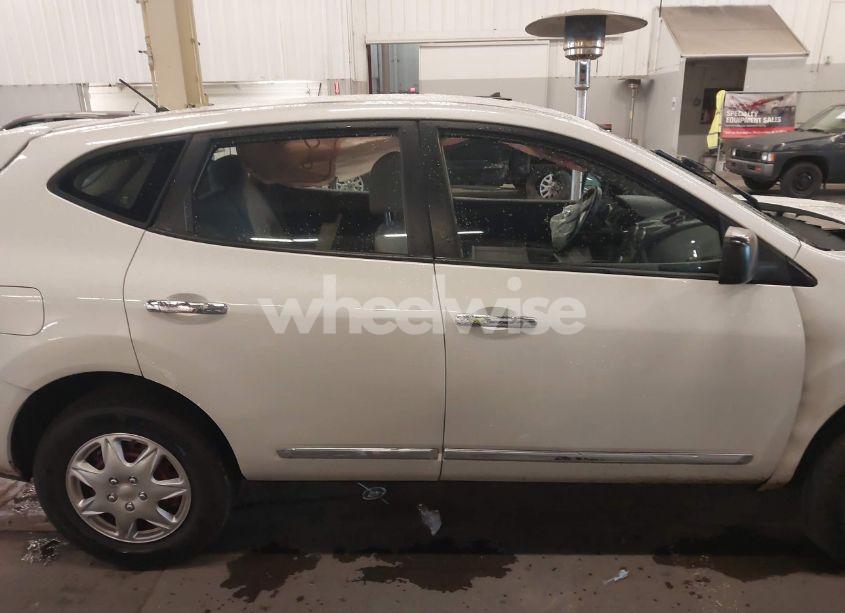 Photo 14 of 2013 Nissan Rogue S (VIN JN8AS5MV4DW109747)