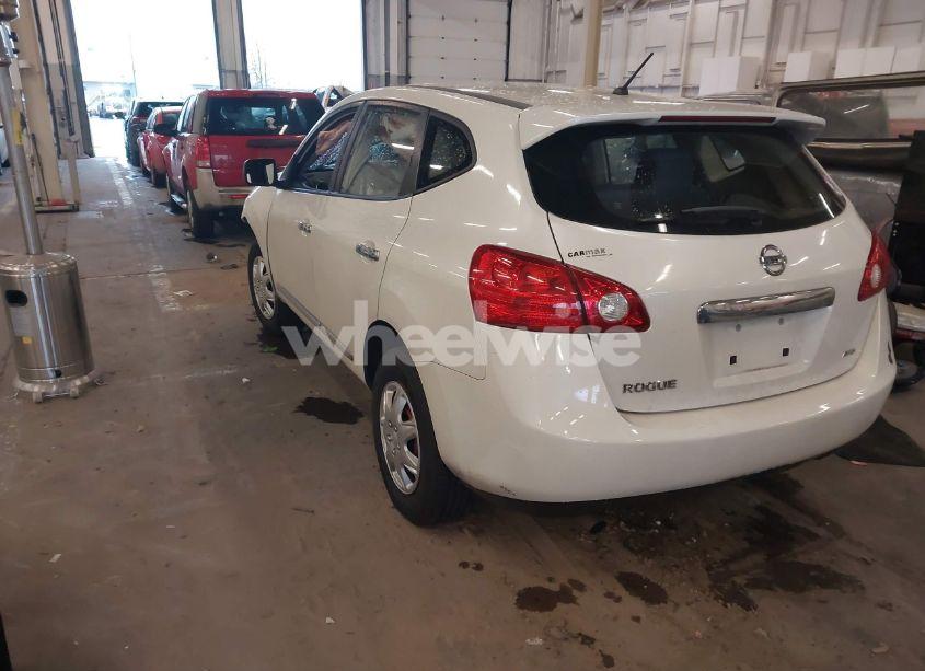 Photo 3 of 2013 Nissan Rogue S (VIN JN8AS5MV4DW109747)