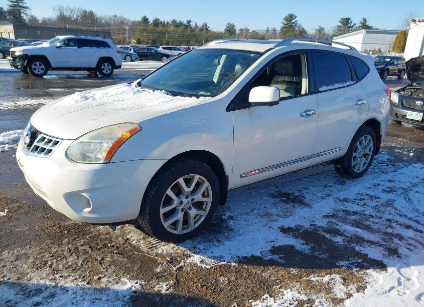Photo 2 of 2013 Nissan Rogue SV W/SL PKG (VIN JN8AS5MV4DW109893)