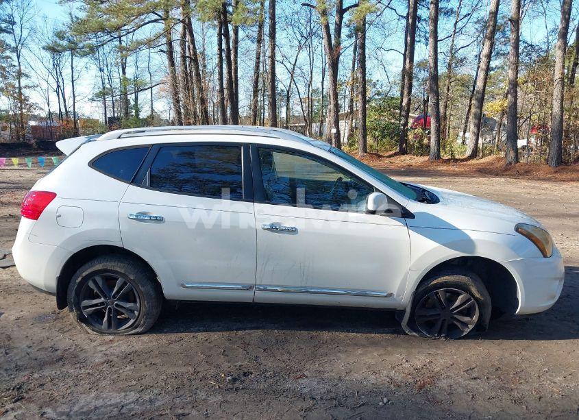 Photo 13 of 2013 Nissan Rogue SV (VIN JN8AS5MV4DW115404)