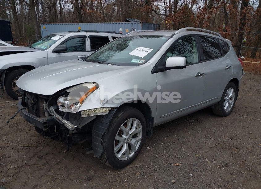 Photo 2 of 2013 Nissan Rogue SV W/SL PKG (VIN JN8AS5MV4DW116181)