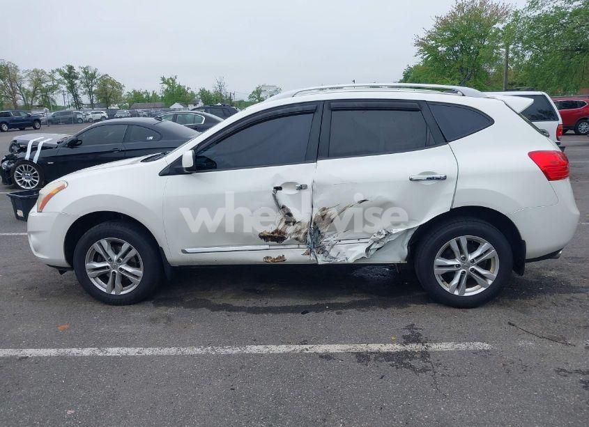 Photo 14 of 2013 Nissan Rogue SV (VIN JN8AS5MV4DW117105)