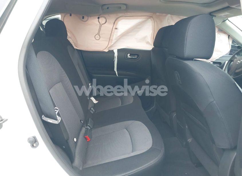 Photo 8 of 2013 Nissan Rogue SV (VIN JN8AS5MV4DW117105)