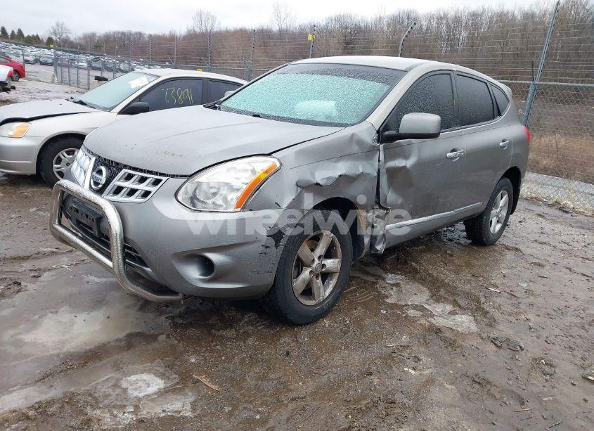 Photo 2 of 2013 Nissan Rogue S (VIN JN8AS5MV4DW124149)