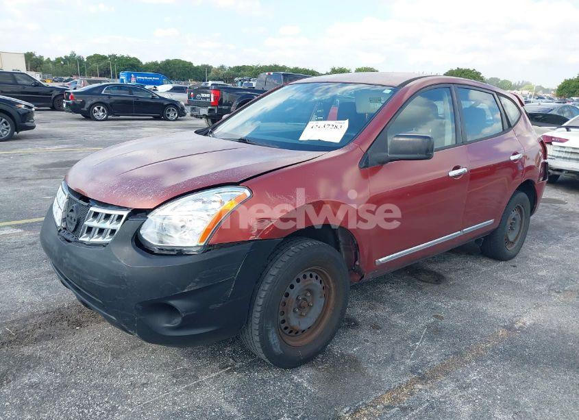 Photo 2 of 2013 Nissan Rogue S (VIN JN8AS5MV4DW131926)