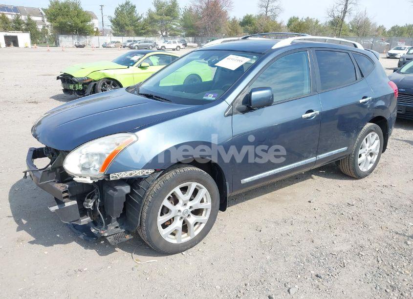 Photo 2 of 2013 Nissan Rogue SV W/SL PKG (VIN JN8AS5MV4DW142263)