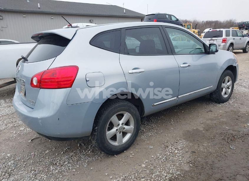 Photo 4 of 2013 Nissan Rogue S (VIN JN8AS5MV4DW142831)