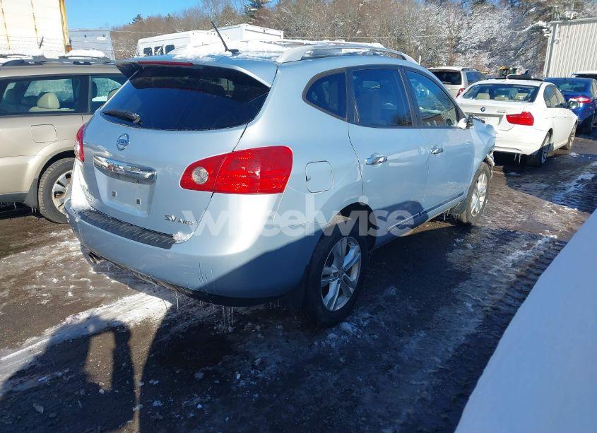 Photo 4 of 2013 Nissan Rogue SV (VIN JN8AS5MV4DW142859)