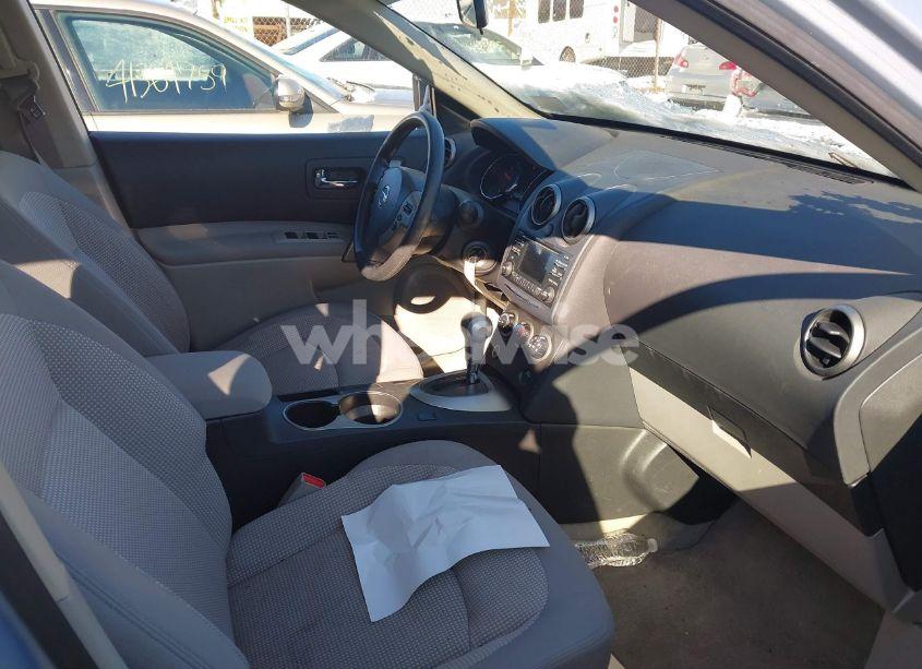 Photo 5 of 2013 Nissan Rogue SV (VIN JN8AS5MV4DW142859)