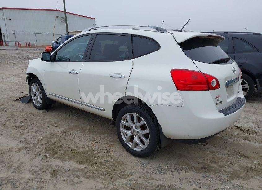 Photo 3 of 2013 Nissan Rogue SV W/SL PKG (VIN JN8AS5MV4DW615983)