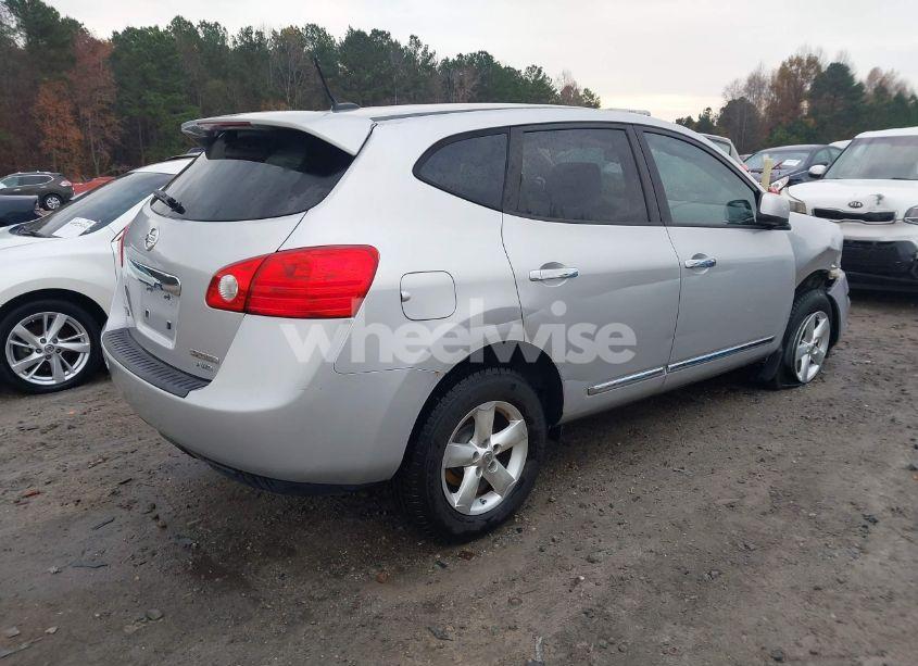 Photo 4 of 2013 Nissan Rogue S (VIN JN8AS5MV4DW616406)