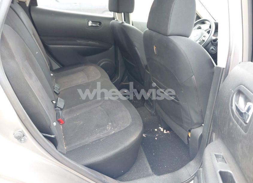 Photo 8 of 2013 Nissan Rogue S (VIN JN8AS5MV4DW630600)