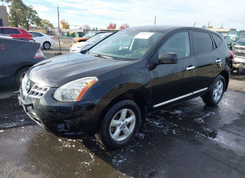 Photo 2 of 2013 Nissan Rogue S (VIN JN8AS5MV4DW632590)