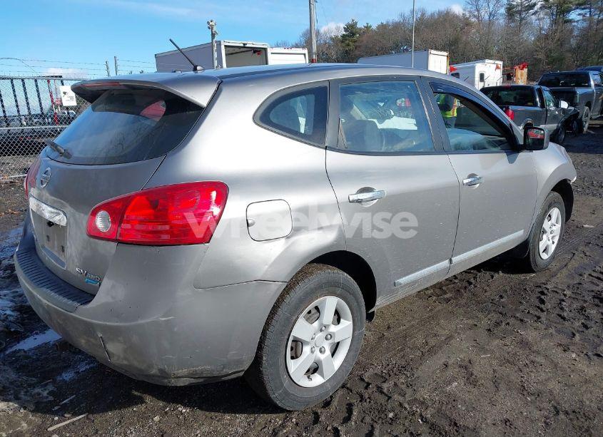 Photo 4 of 2013 Nissan Rogue S (VIN JN8AS5MV4DW646375)