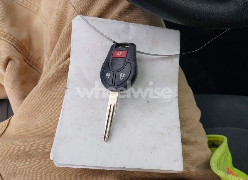 Photo 11 of 2013 Nissan Rogue S (VIN JN8AS5MV4DW648157)