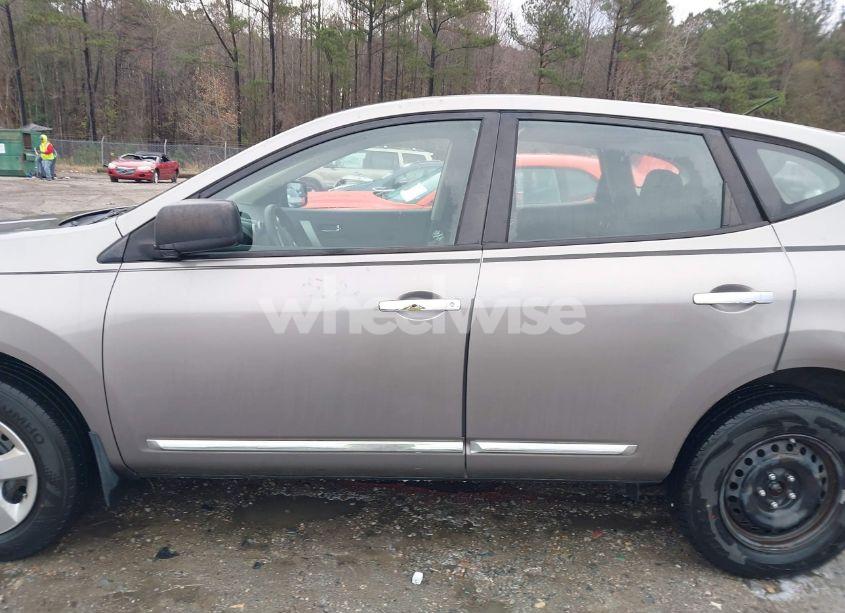 Photo 14 of 2013 Nissan Rogue S (VIN JN8AS5MV4DW648157)