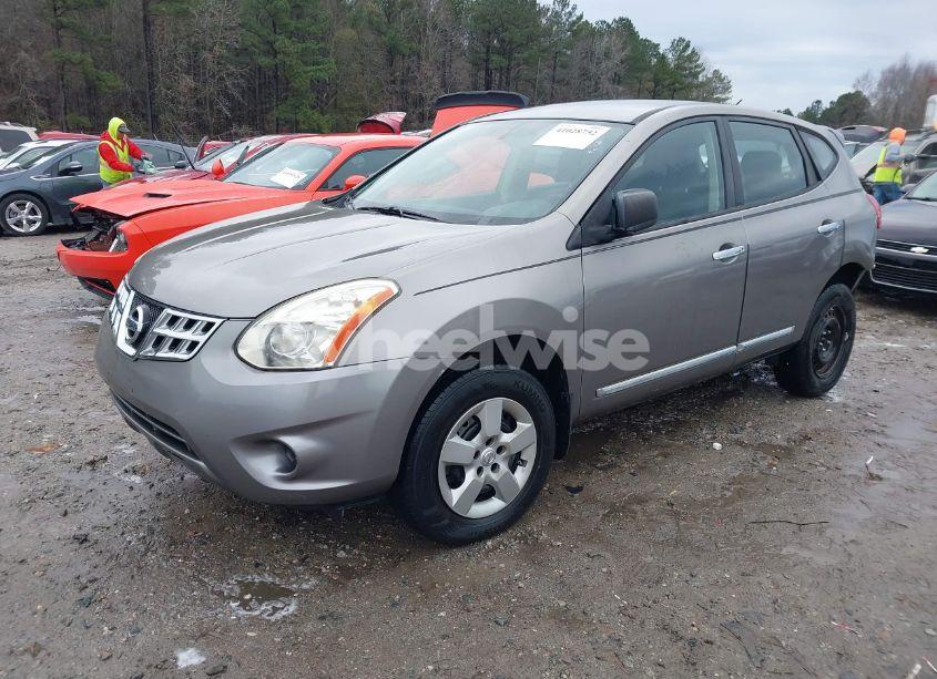 Photo 2 of 2013 Nissan Rogue S (VIN JN8AS5MV4DW648157)