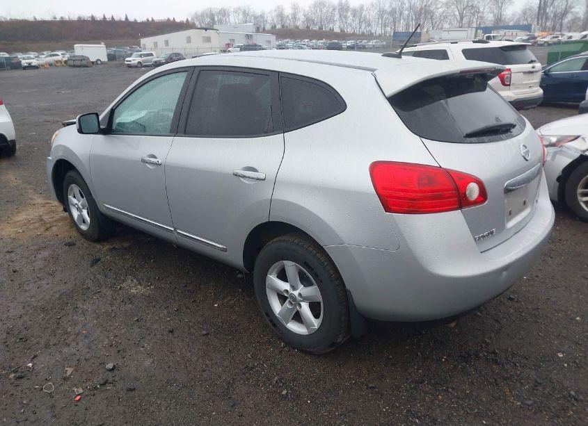 Photo 3 of 2013 Nissan Rogue S (VIN JN8AS5MV4DW648854)