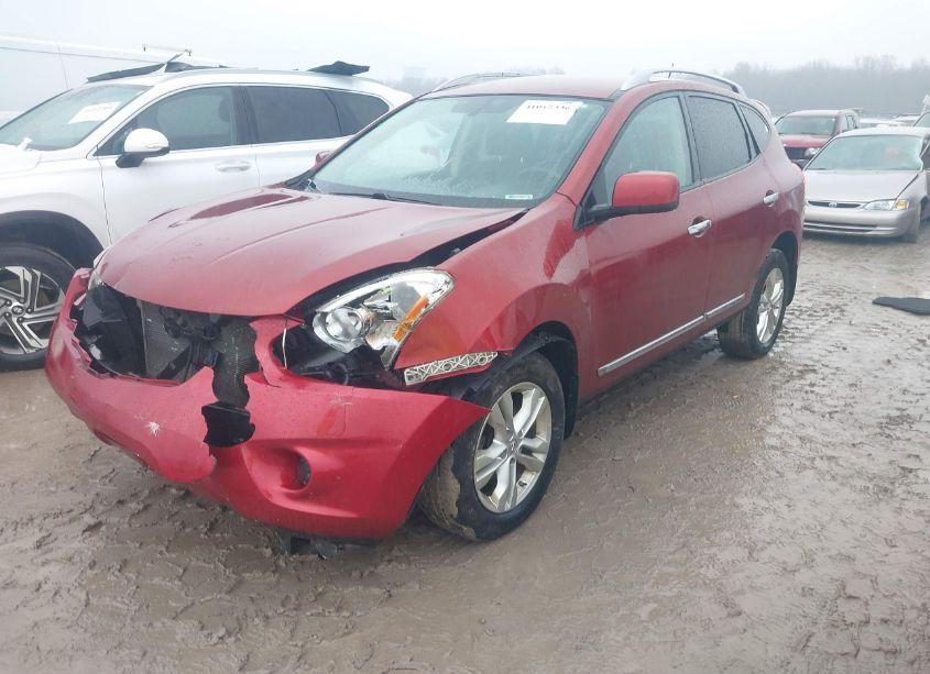 Photo 2 of 2013 Nissan Rogue SV (VIN JN8AS5MV4DW656839)