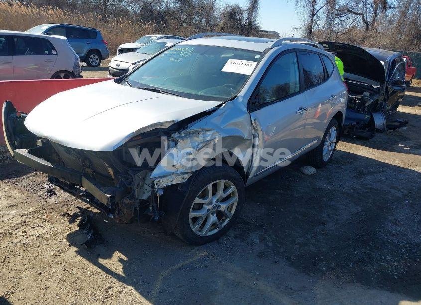 Photo 2 of 2013 Nissan Rogue SV W/SL PKG (VIN JN8AS5MV4DW656954)