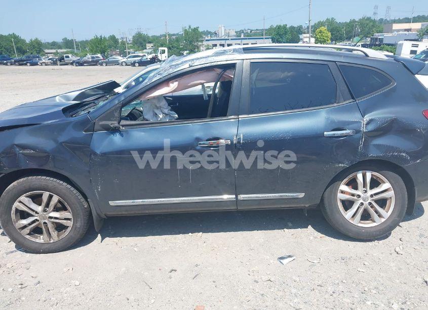 Photo 13 of 2013 Nissan Rogue SV (VIN JN8AS5MV4DW658882)