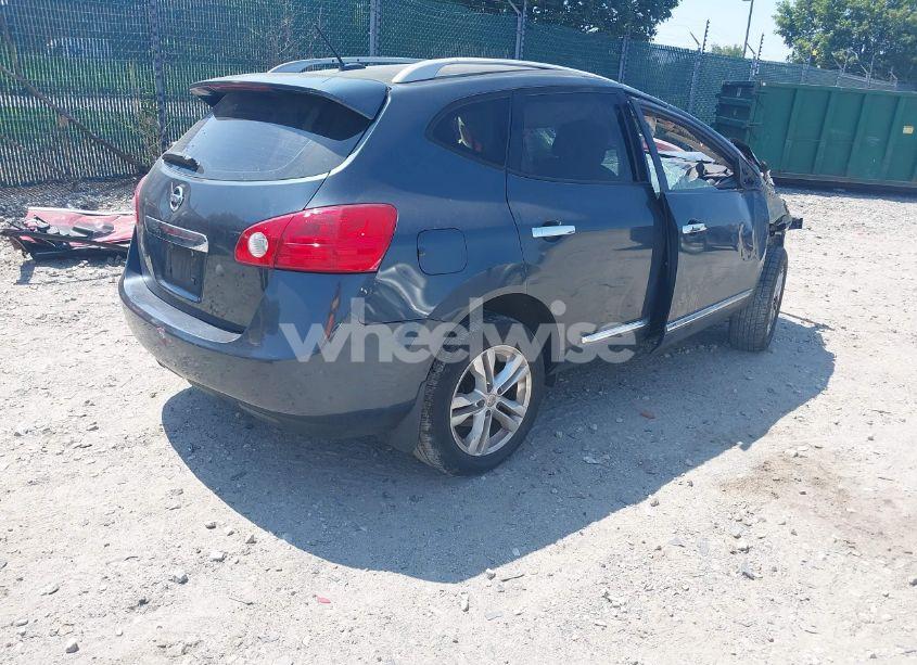 Photo 4 of 2013 Nissan Rogue SV (VIN JN8AS5MV4DW658882)