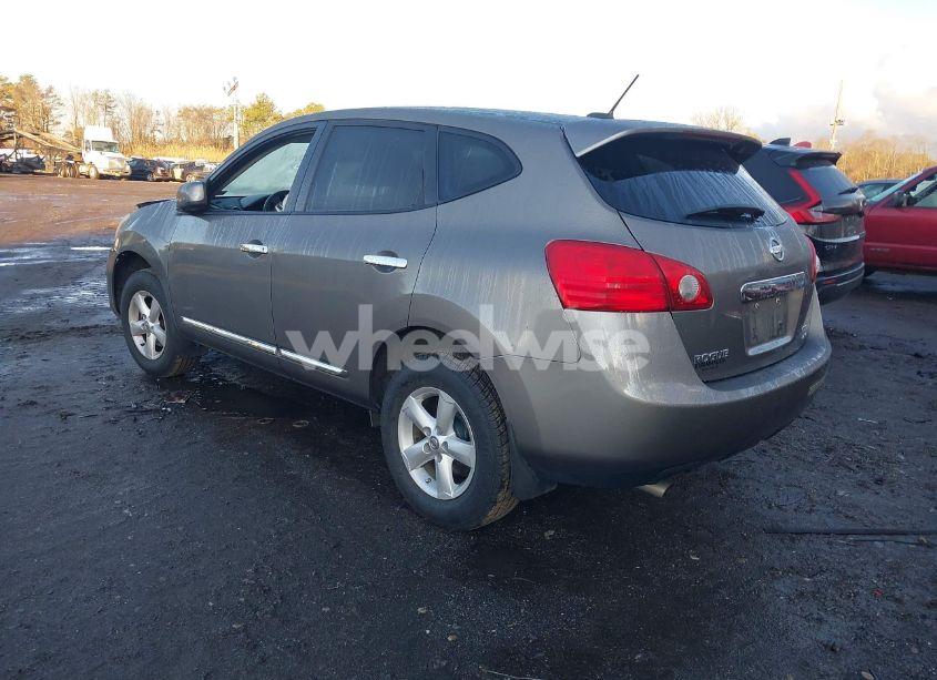 Photo 3 of 2013 Nissan Rogue S (VIN JN8AS5MV4DW665668)
