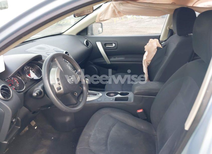 Photo 5 of 2014 Nissan Rogue SELECT S (VIN JN8AS5MV4EW203578)