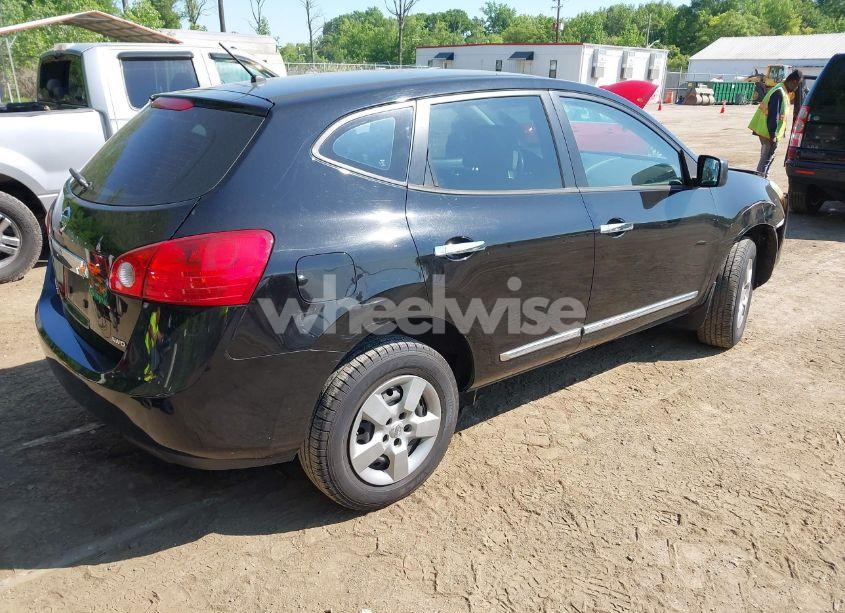 Photo 4 of 2014 Nissan Rogue SELECT S (VIN JN8AS5MV4EW714143)