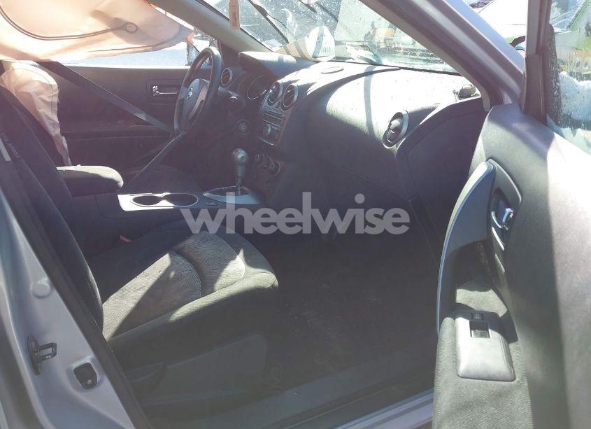 Photo 5 of 2014 Nissan Rogue SELECT S (VIN JN8AS5MV4EW714806)