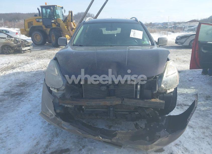 Photo 13 of 2014 Nissan Rogue SELECT S (VIN JN8AS5MV4EW720699)