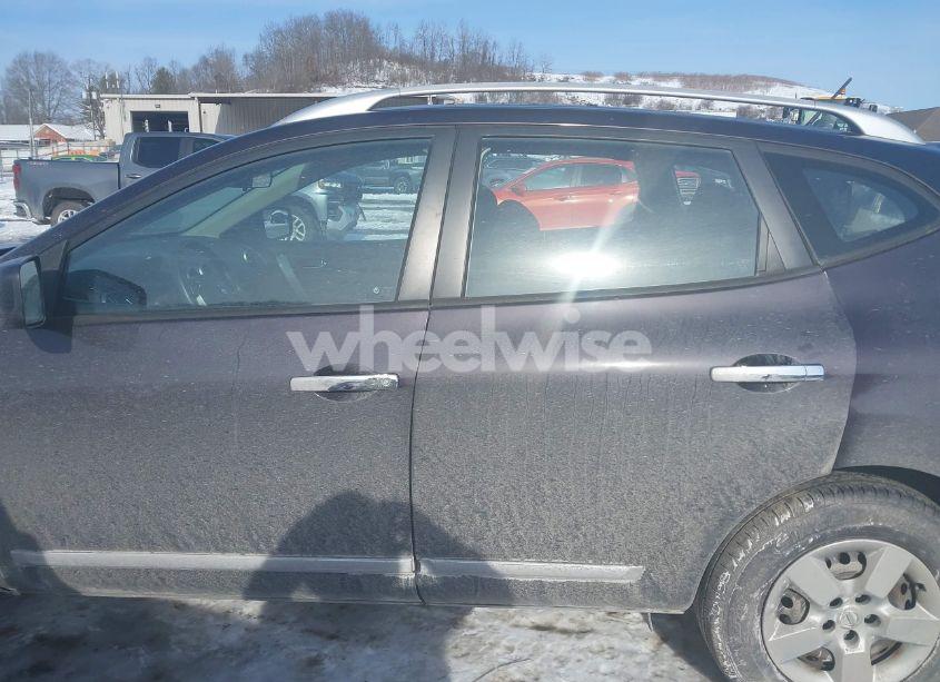 Photo 15 of 2014 Nissan Rogue SELECT S (VIN JN8AS5MV4EW720699)