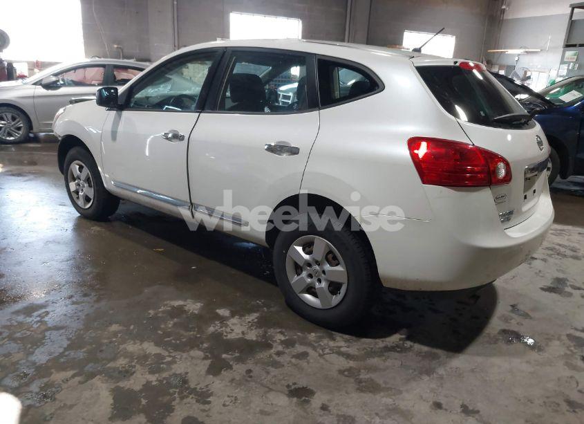 Photo 3 of 2015 Nissan Rogue SELECT S (VIN JN8AS5MV4FW254113)