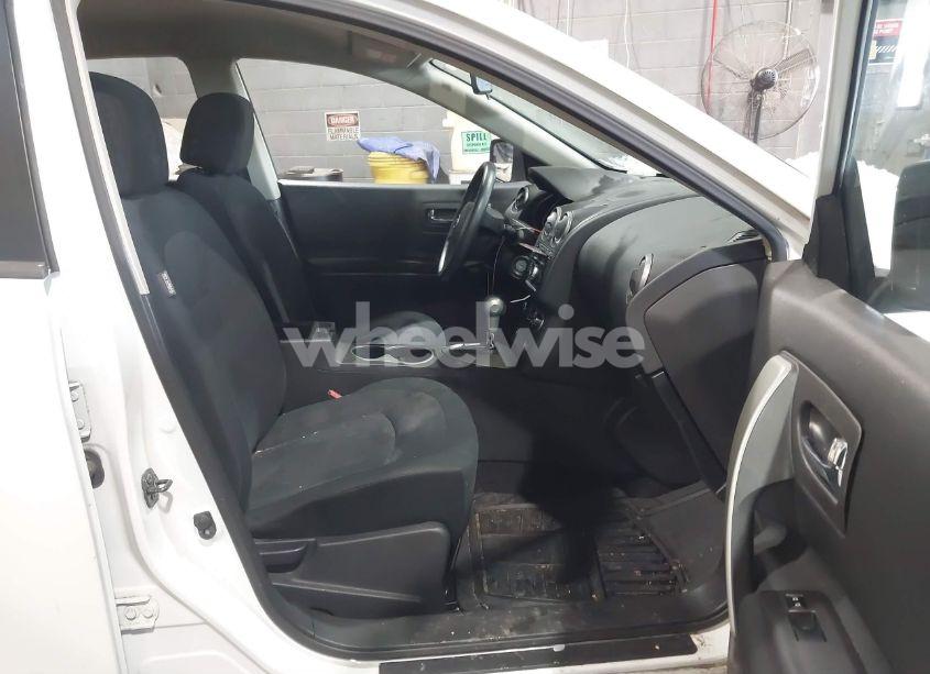 Photo 5 of 2015 Nissan Rogue SELECT S (VIN JN8AS5MV4FW254113)