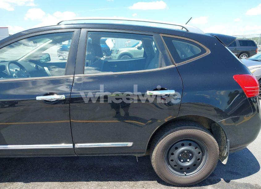 Photo 12 of 2015 Nissan Rogue SELECT S (VIN JN8AS5MV4FW262261)