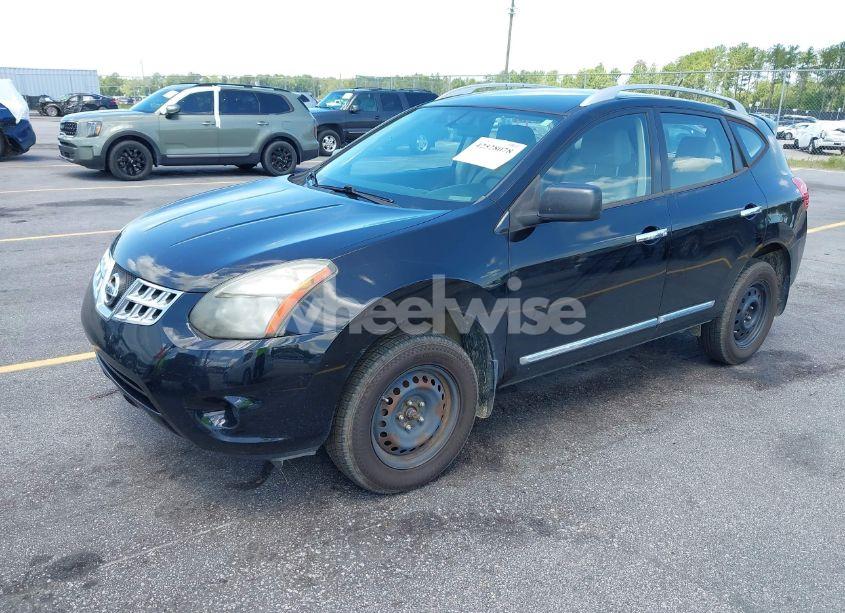 Photo 2 of 2015 Nissan Rogue SELECT S (VIN JN8AS5MV4FW262261)