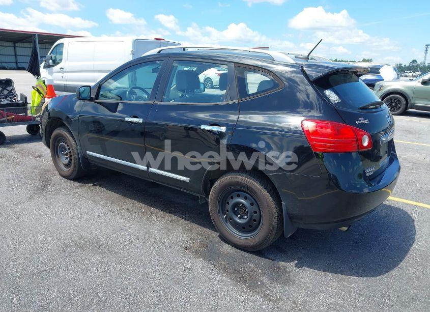 Photo 3 of 2015 Nissan Rogue SELECT S (VIN JN8AS5MV4FW262261)