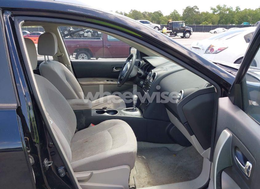 Photo 5 of 2015 Nissan Rogue SELECT S (VIN JN8AS5MV4FW262261)