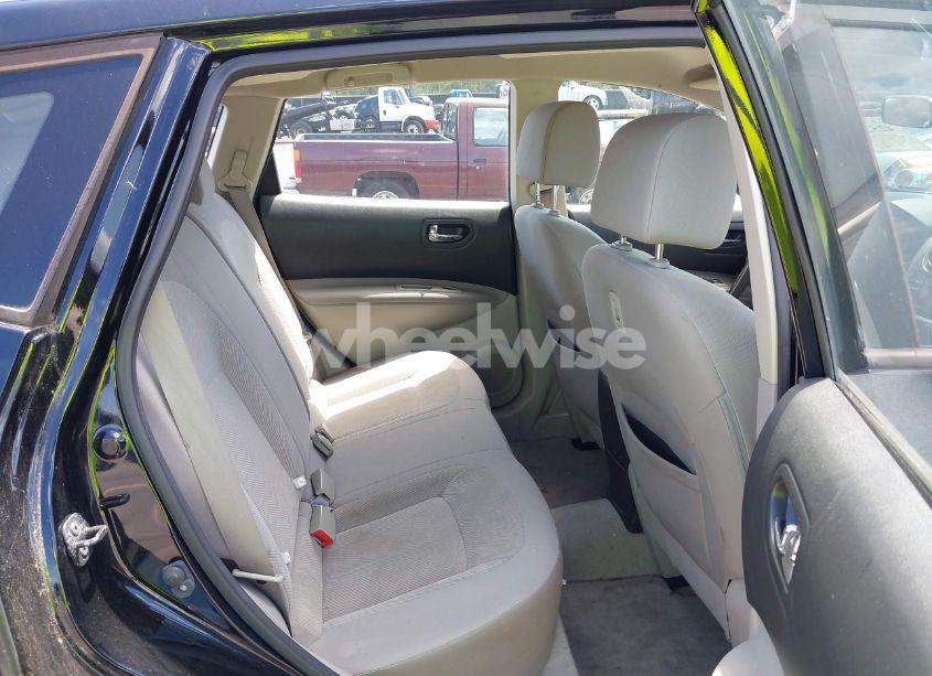 Photo 8 of 2015 Nissan Rogue SELECT S (VIN JN8AS5MV4FW262261)