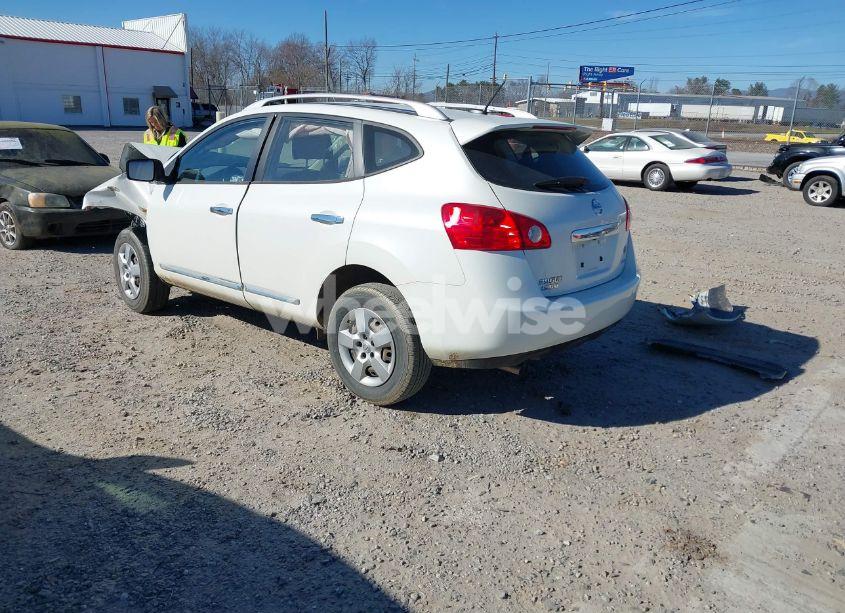 Photo 3 of 2015 Nissan Rogue SELECT S (VIN JN8AS5MV4FW750593)