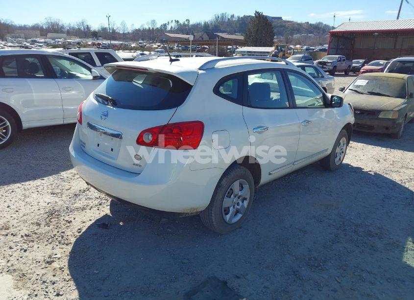 Photo 4 of 2015 Nissan Rogue SELECT S (VIN JN8AS5MV4FW750593)