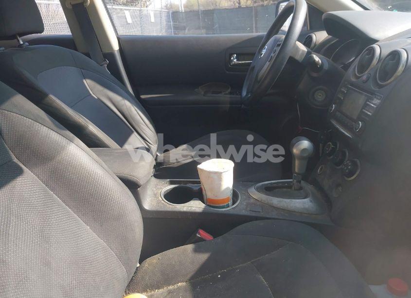 Photo 5 of 2015 Nissan Rogue SELECT S (VIN JN8AS5MV4FW750965)