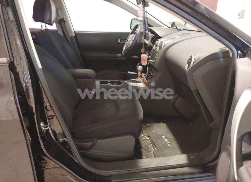 Photo 5 of 2015 Nissan Rogue SELECT S (VIN JN8AS5MV4FW752795)