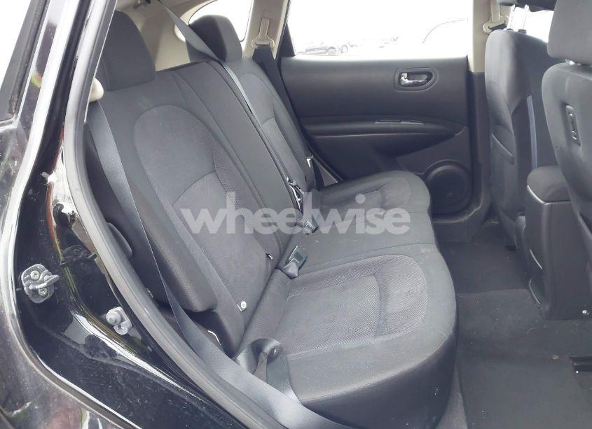 Photo 8 of 2015 Nissan Rogue SELECT S (VIN JN8AS5MV4FW755485)